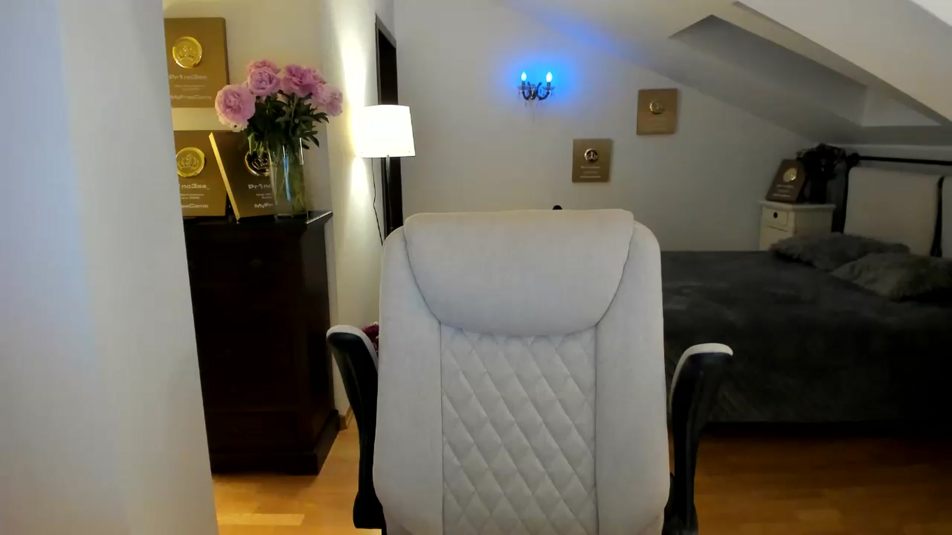 Gallery image thumbnail from Pr1nc3ss_'s myfreecams stream on, 05/26/2026, 07:34 image 7 of 20