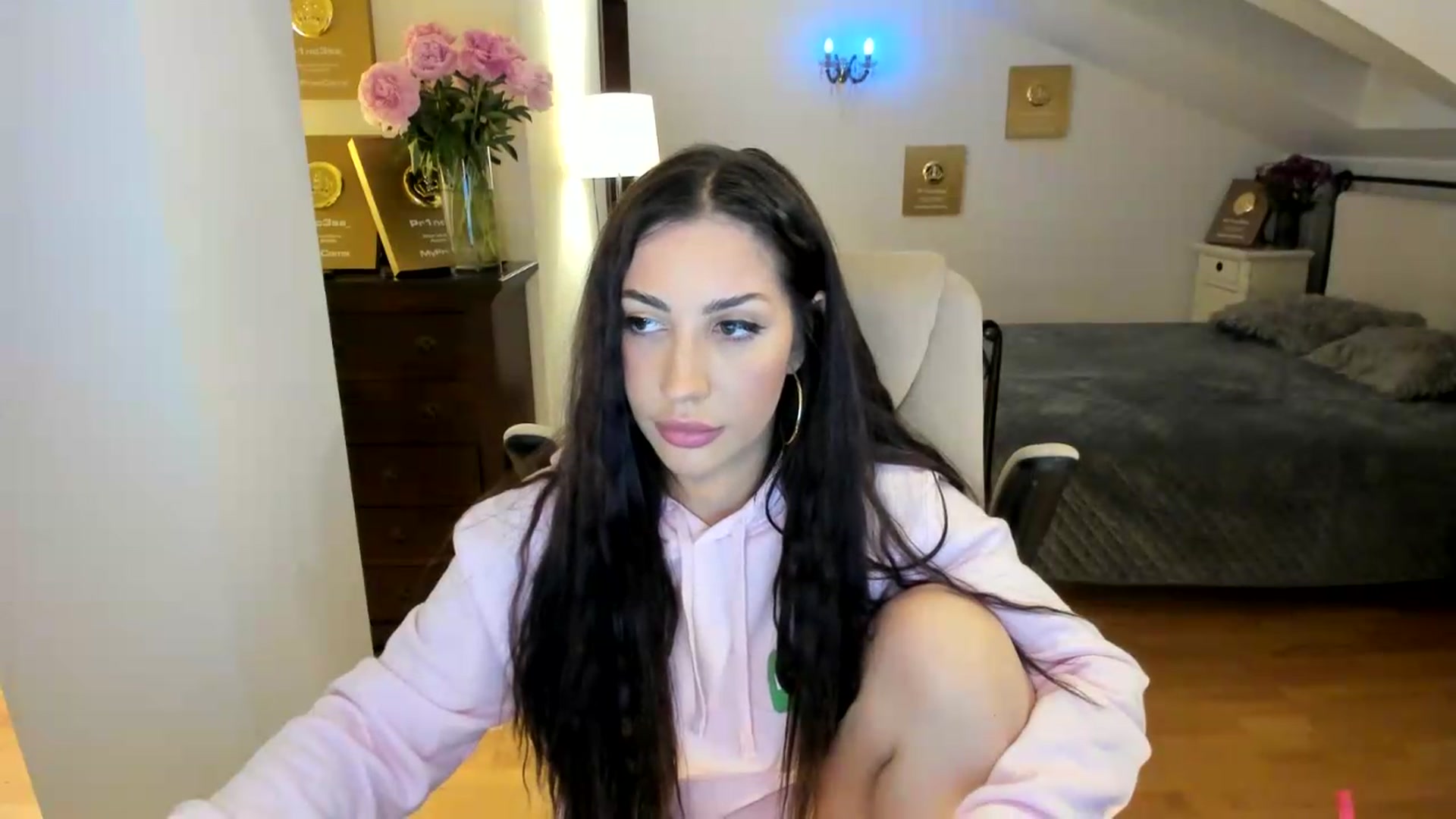Gallery image thumbnail from Pr1nc3ss_'s myfreecams stream on, 05/26/2026, 07:34 image 4 of 20