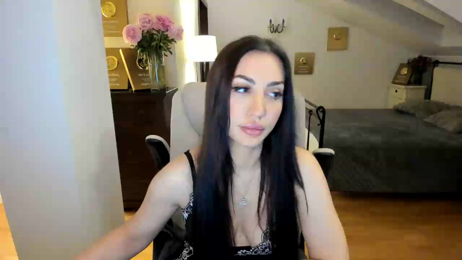 Gallery image thumbnail from Pr1nc3ss_'s myfreecams stream on, 05/27/2026, 08:07 image 1 of 20