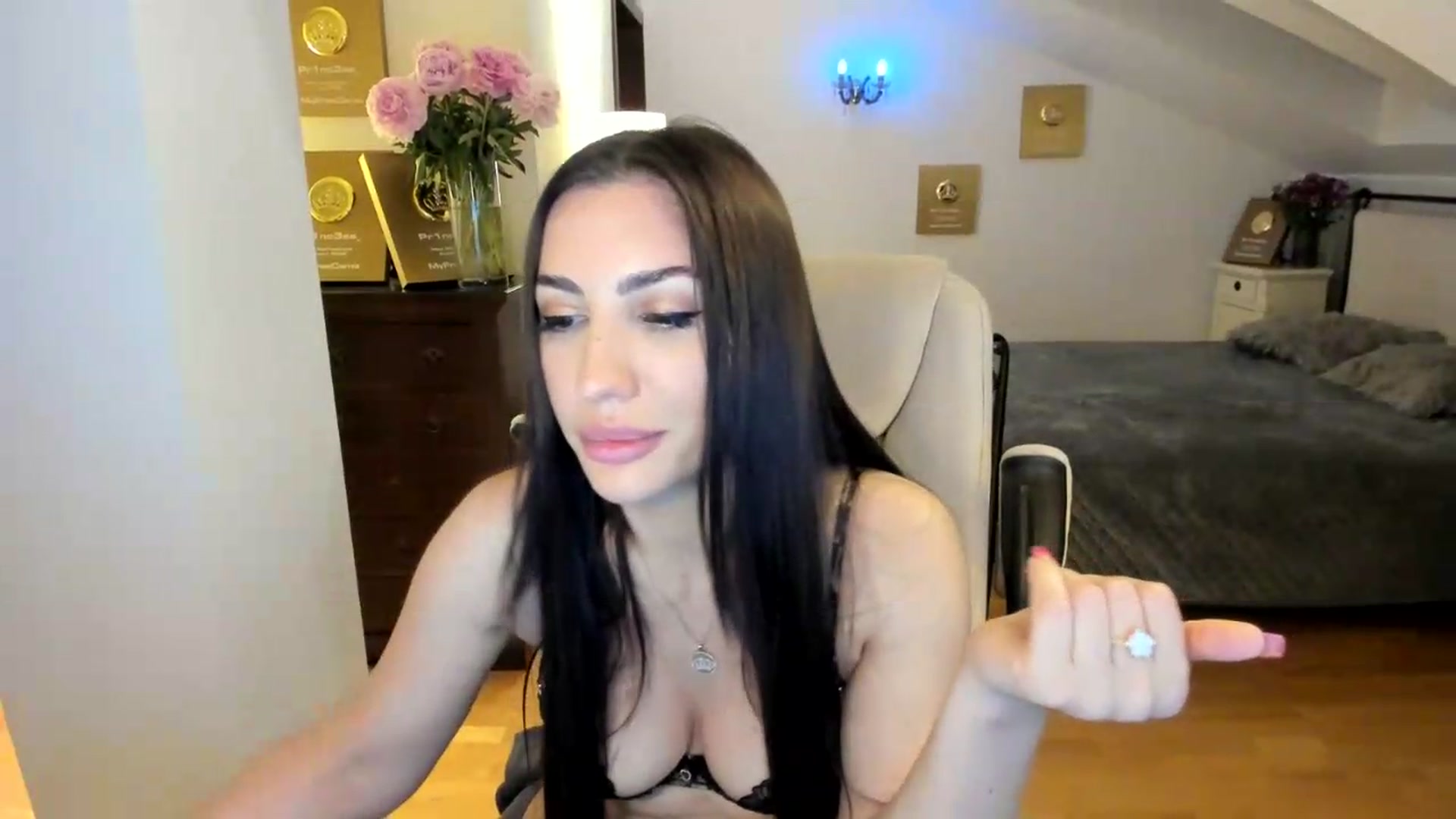 Gallery image thumbnail from Pr1nc3ss_'s myfreecams stream on, 05/27/2026, 08:07 image 16 of 20