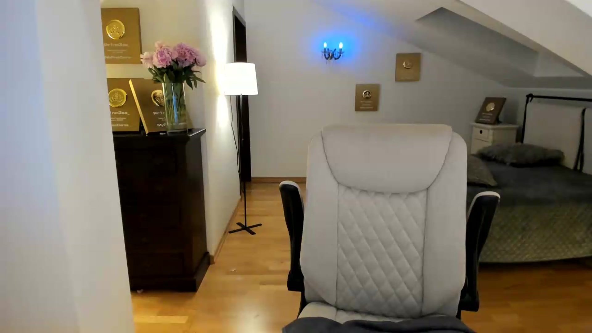 Gallery image thumbnail from Pr1nc3ss_'s myfreecams stream on, 05/28/2026, 07:23 image 15 of 20