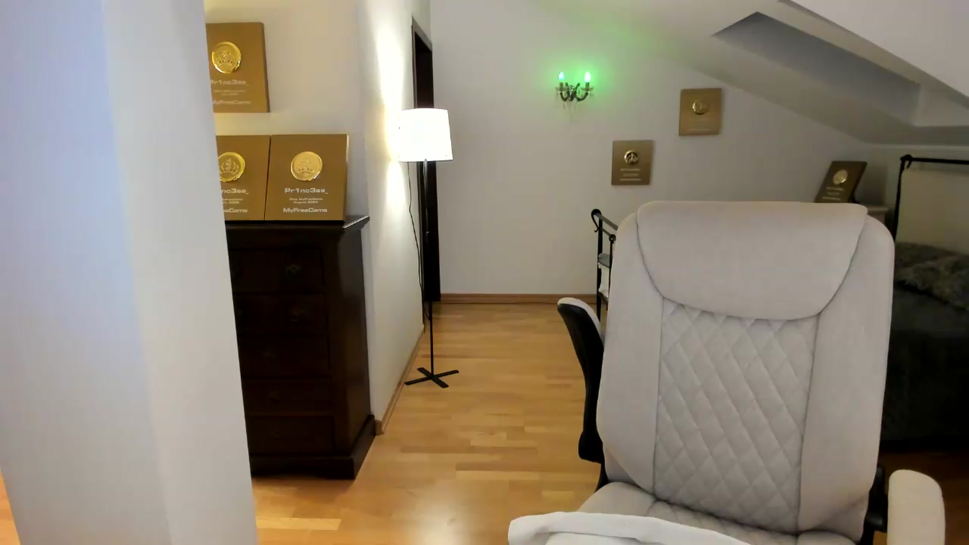 Gallery image thumbnail from Pr1nc3ss_'s myfreecams stream on, 06/03/2026, 08:20 image 8 of 20