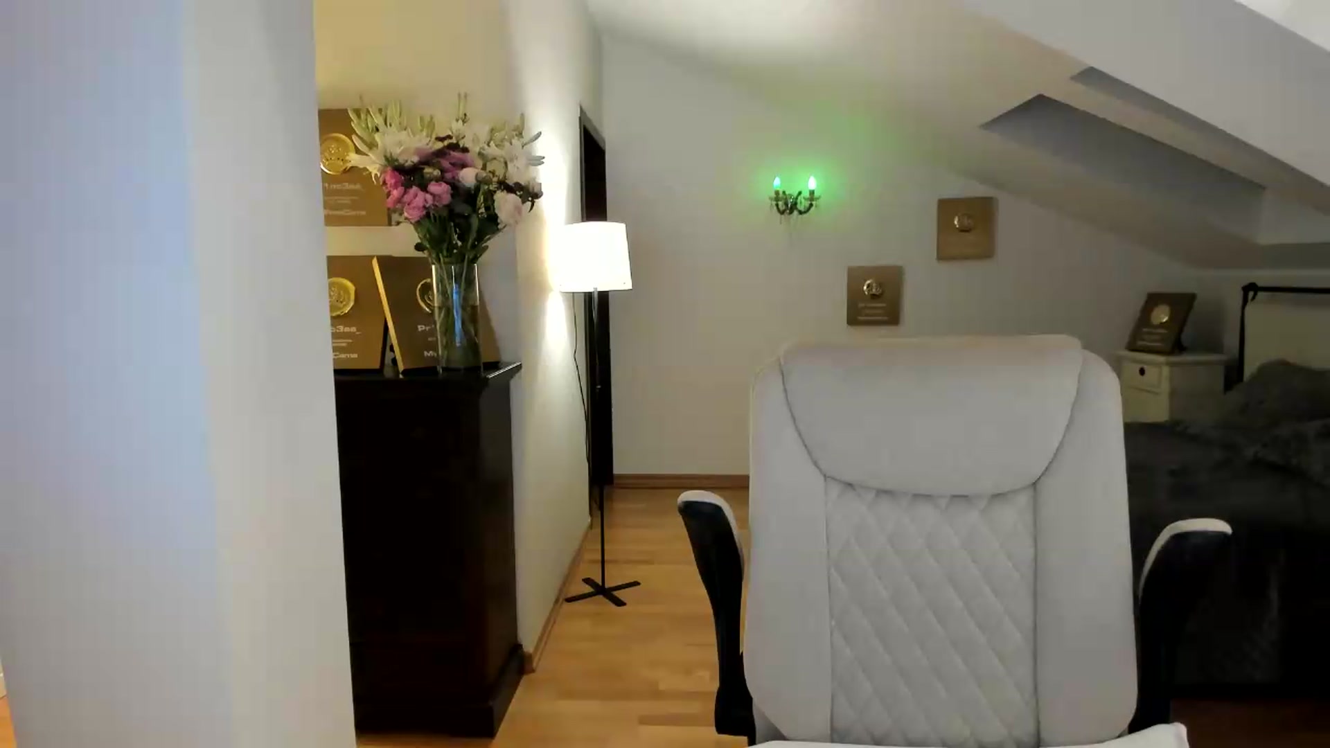 Gallery image thumbnail from Pr1nc3ss_'s myfreecams stream on, 06/06/2026, 10:31 image 14 of 20