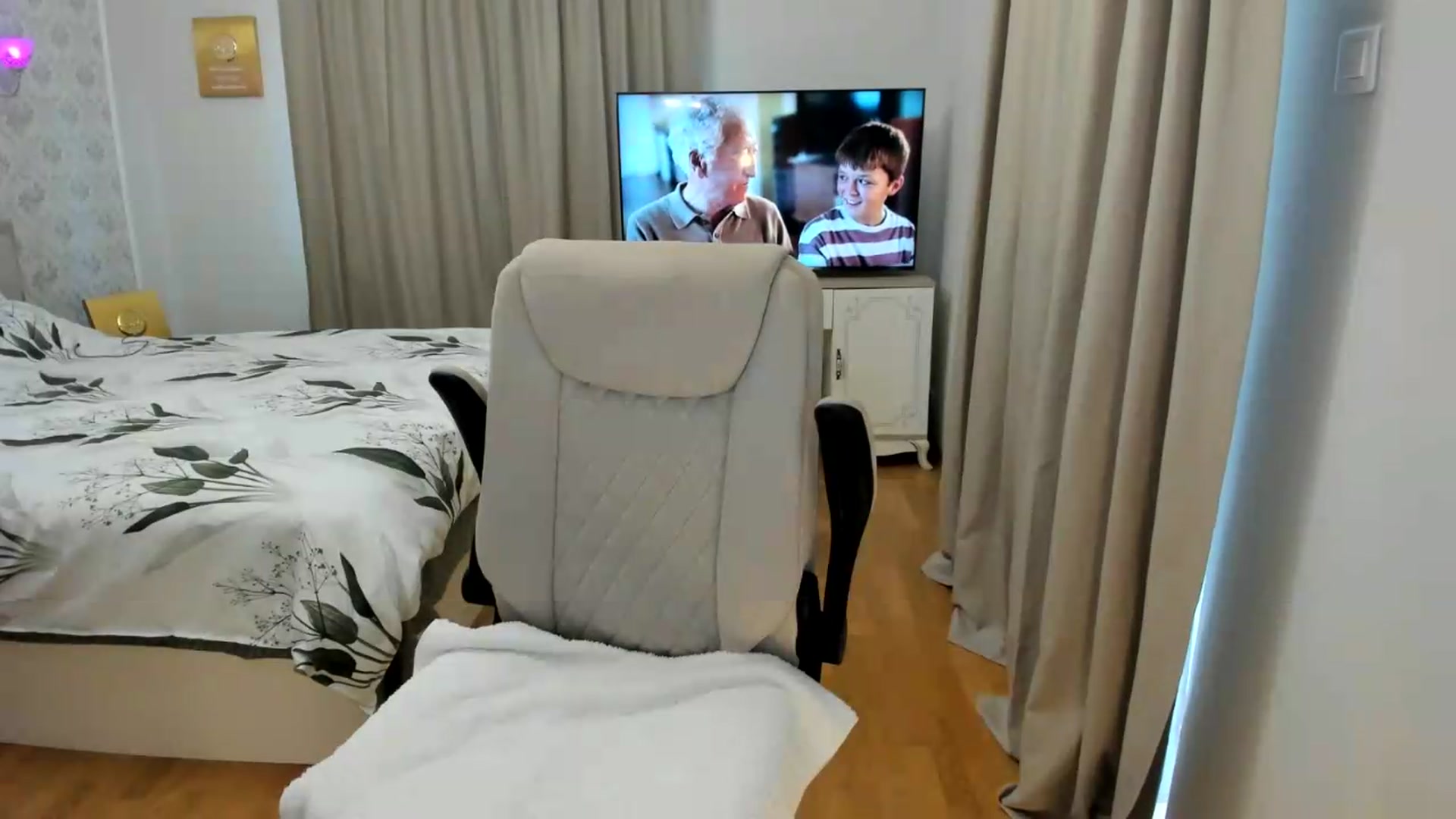 Gallery image thumbnail from Pr1nc3ss_'s myfreecams stream on, 06/13/2026, 09:47 image 15 of 20