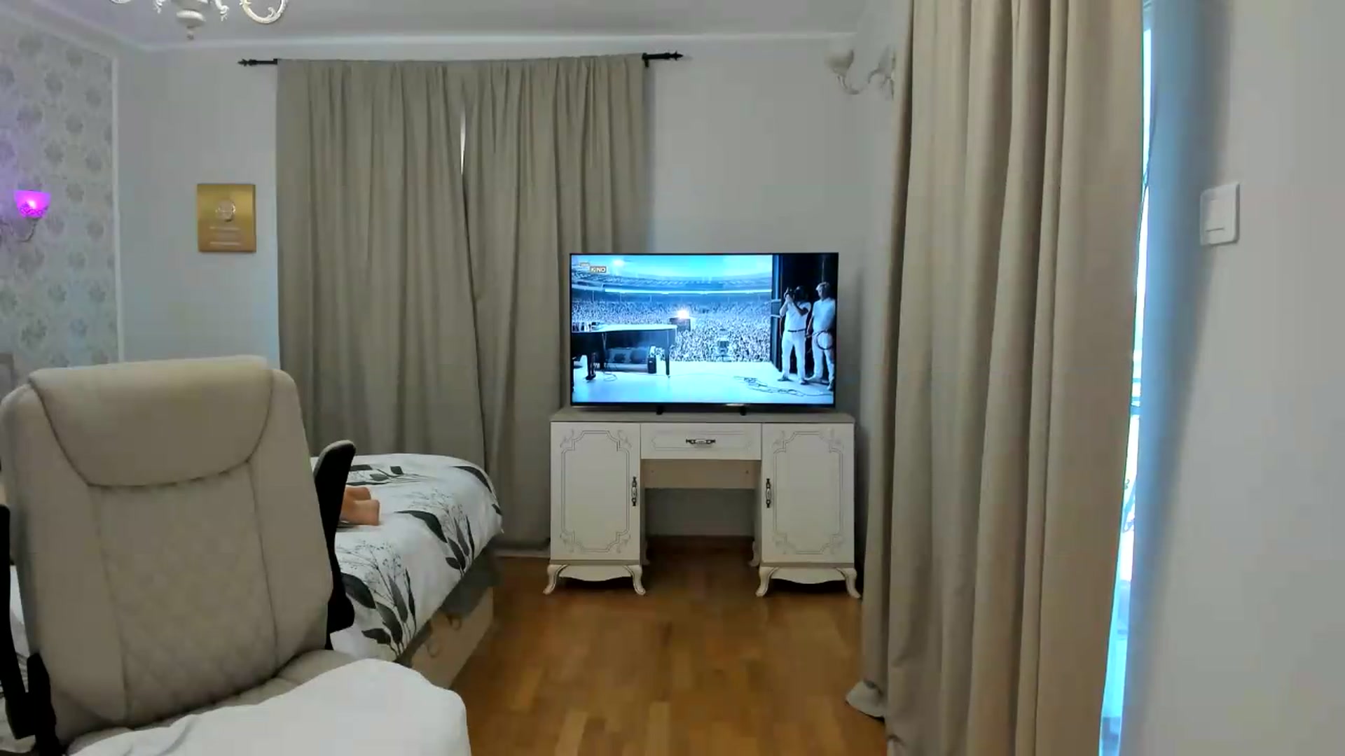 Gallery image thumbnail from Pr1nc3ss_'s myfreecams stream on, 06/14/2026, 10:04 image 11 of 20