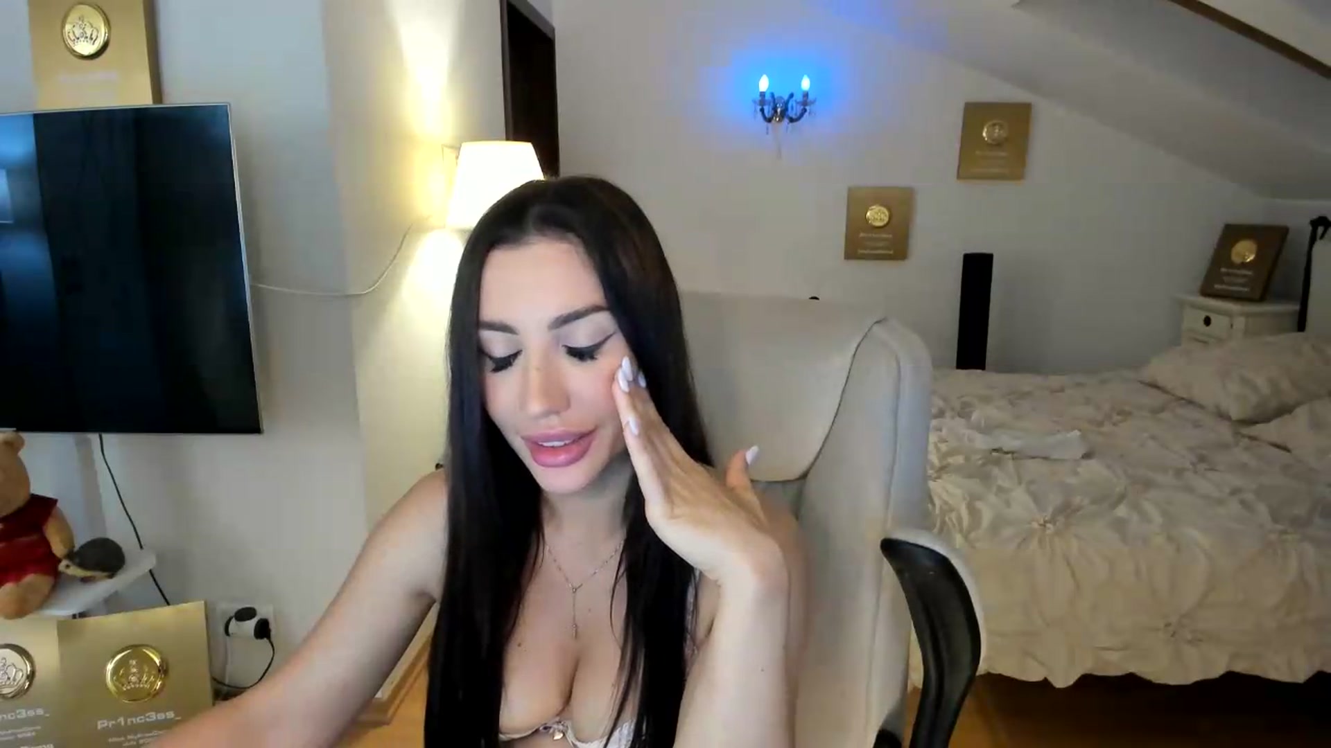 Gallery image thumbnail from Pr1nc3ss_'s myfreecams stream on, 07/26/2026, 04:44 image 18 of 20