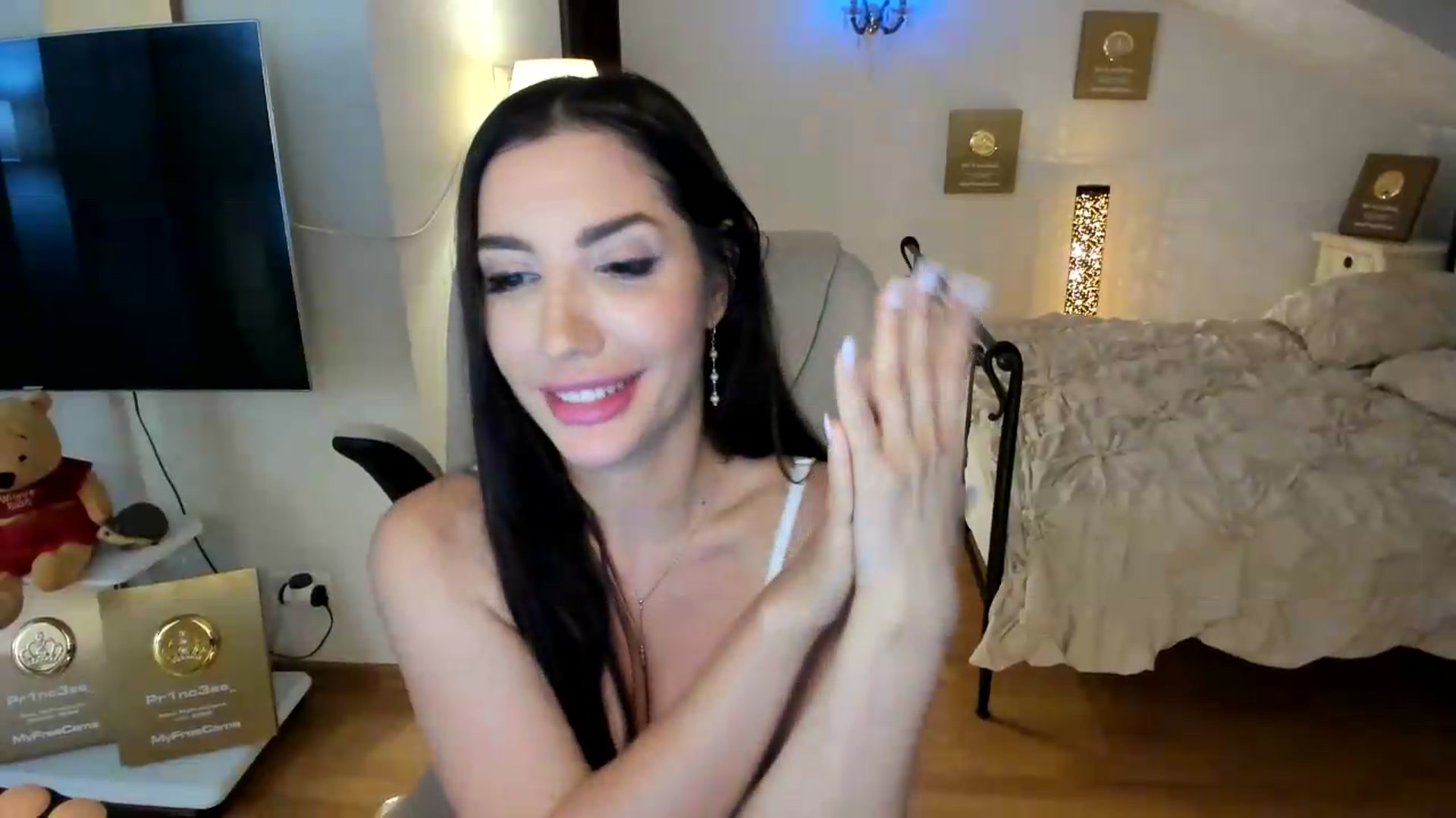 Gallery image thumbnail from Pr1nc3ss_'s myfreecams stream on, 07/30/2026, 06:49 image 15 of 20