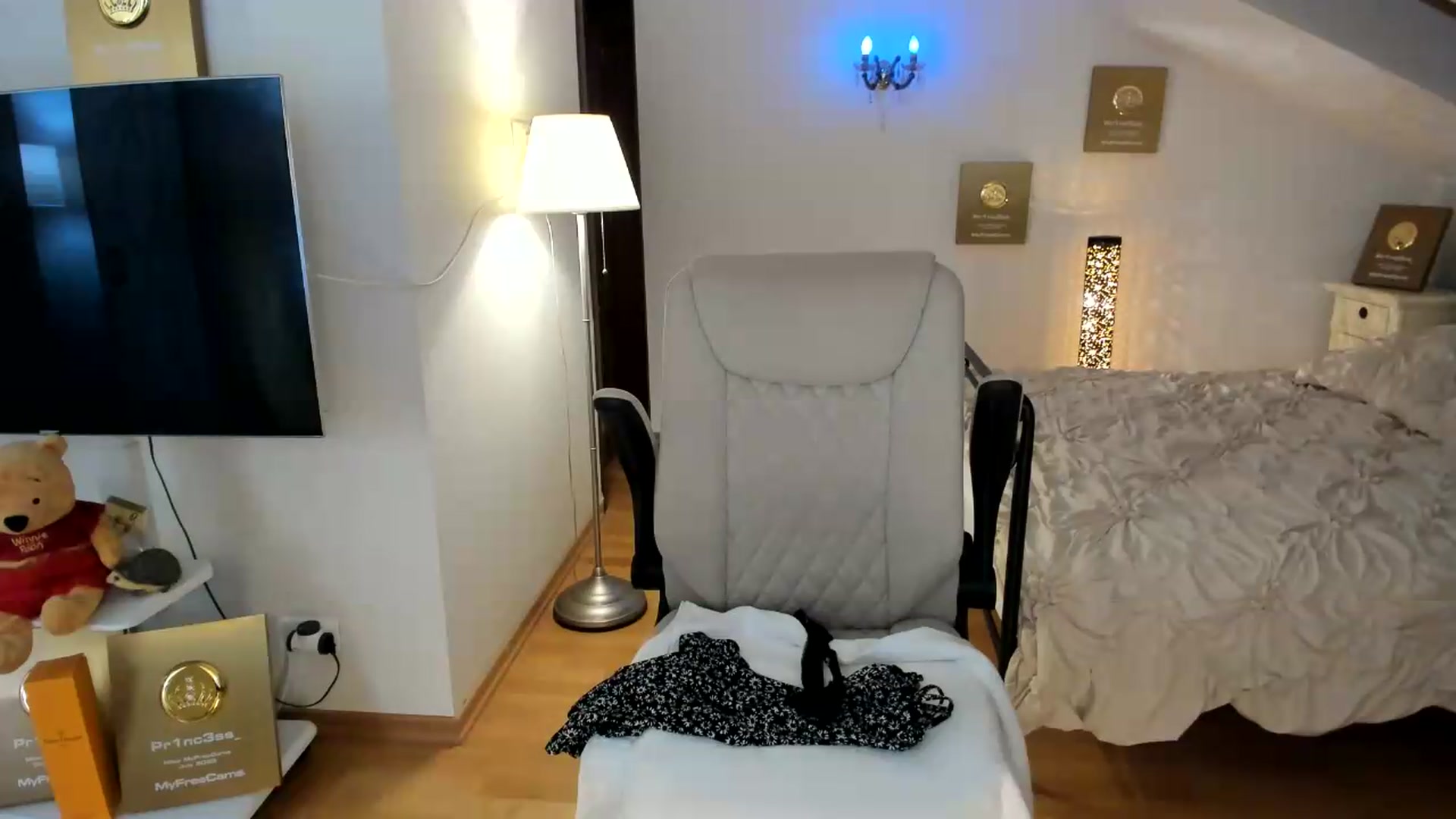 Gallery image thumbnail from Pr1nc3ss_'s myfreecams stream on, 07/31/2026, 08:07 image 12 of 20