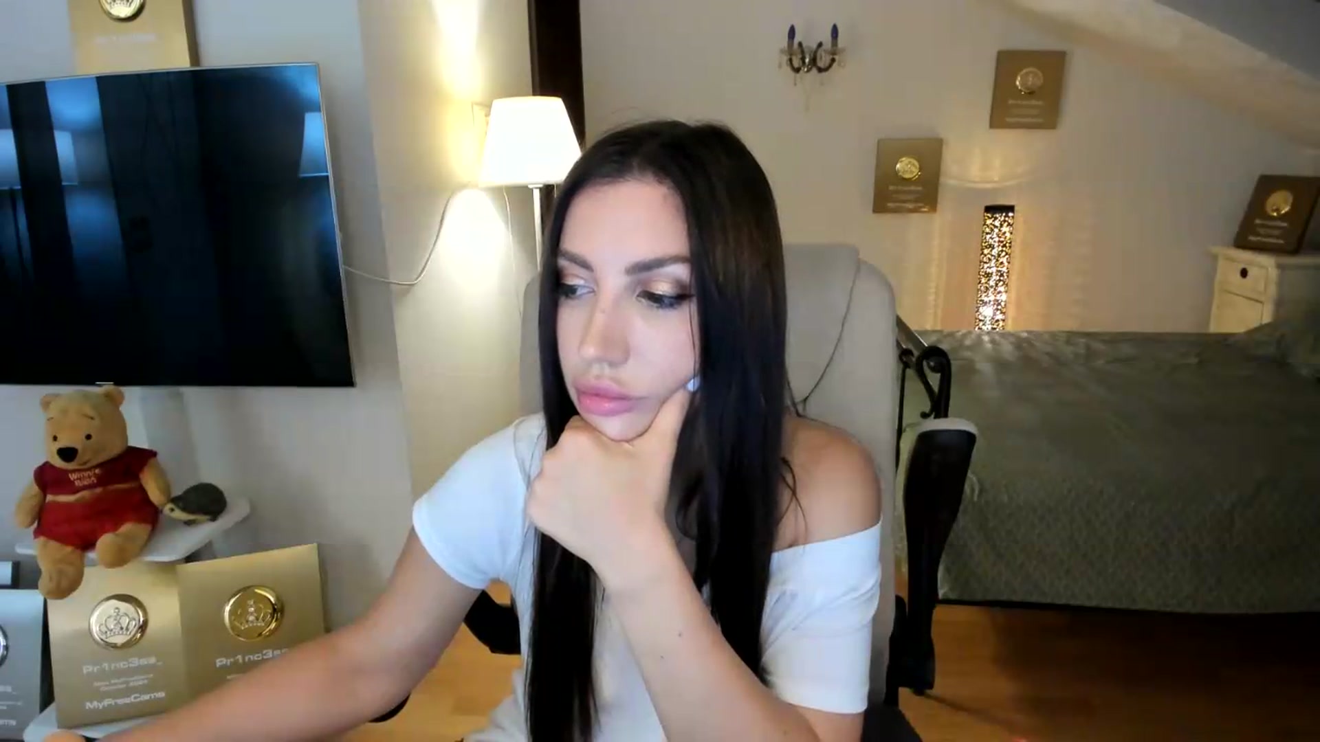 Gallery image thumbnail from Pr1nc3ss_'s myfreecams stream on, 08/10/2026, 01:18 image 13 of 20
