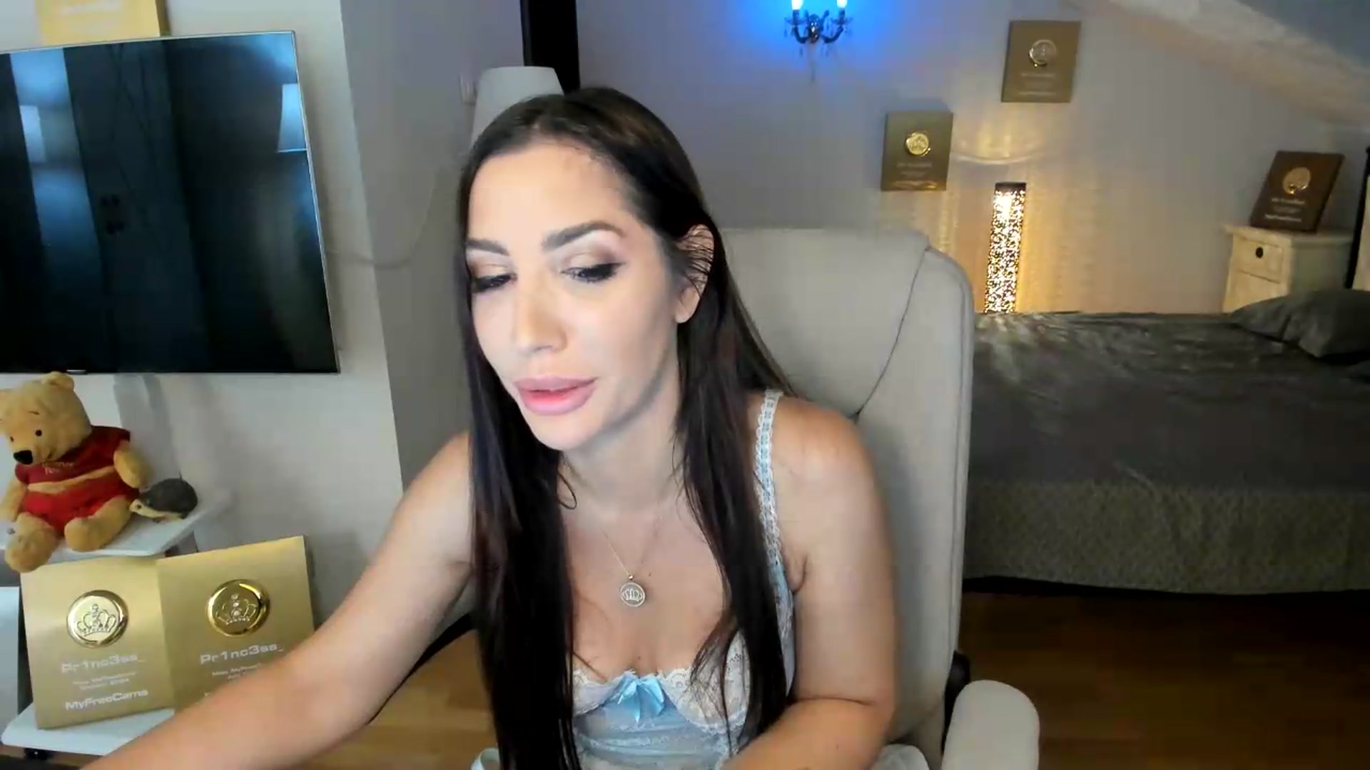Gallery image thumbnail from Pr1nc3ss_'s myfreecams stream on, 08/16/2026, 08:29 image 5 of 20