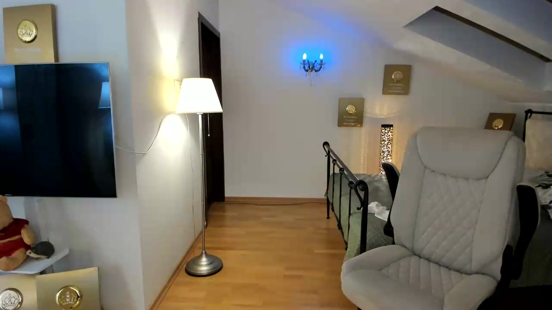 Gallery image thumbnail from Pr1nc3ss_'s myfreecams stream on, 08/17/2026, 07:52 image 19 of 20