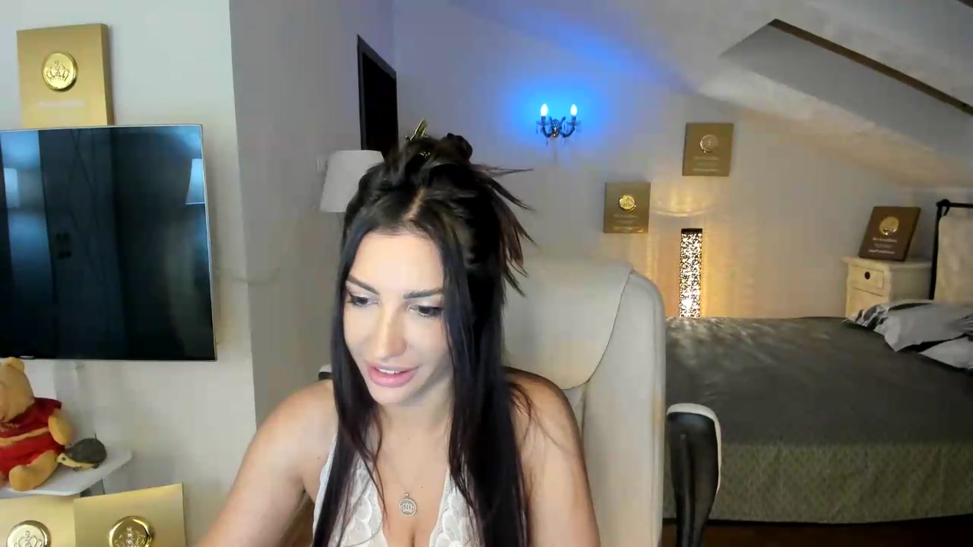 Gallery image thumbnail from Pr1nc3ss_'s myfreecams stream on, 08/17/2026, 07:52 image 6 of 20