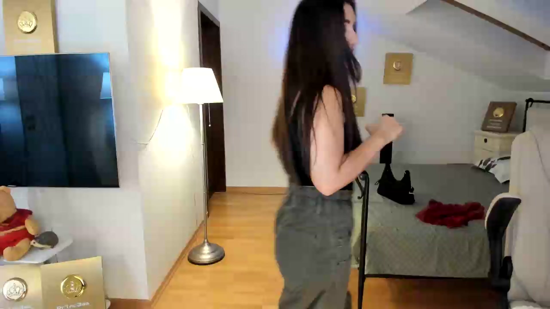 Gallery image thumbnail from Pr1nc3ss_'s myfreecams stream on, 08/18/2026, 08:54 image 18 of 20
