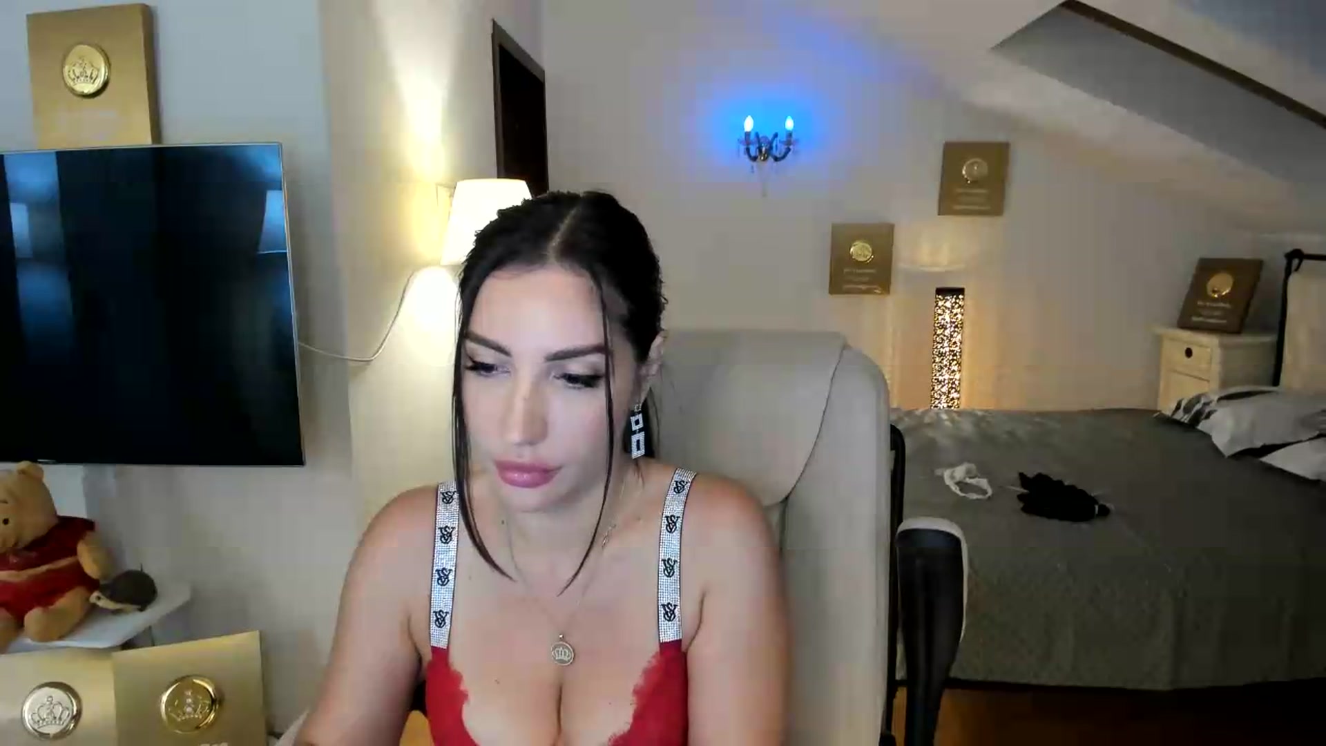 Gallery image thumbnail from Pr1nc3ss_'s myfreecams stream on, 08/19/2026, 08:35 image 14 of 20