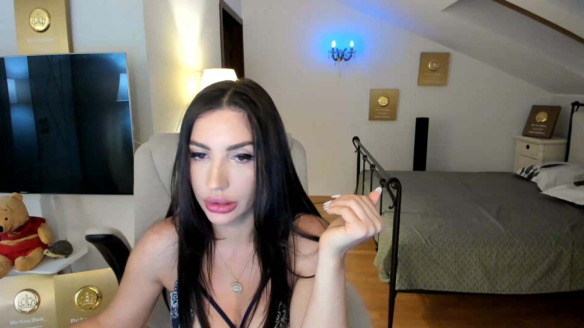 Gallery image thumbnail from Pr1nc3ss_'s myfreecams stream on, 08/21/2026, 08:08 image 14 of 20