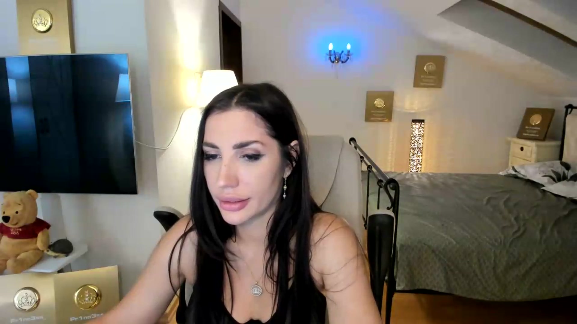 Gallery image thumbnail from Pr1nc3ss_'s myfreecams stream on, 08/23/2026, 11:18 image 6 of 20