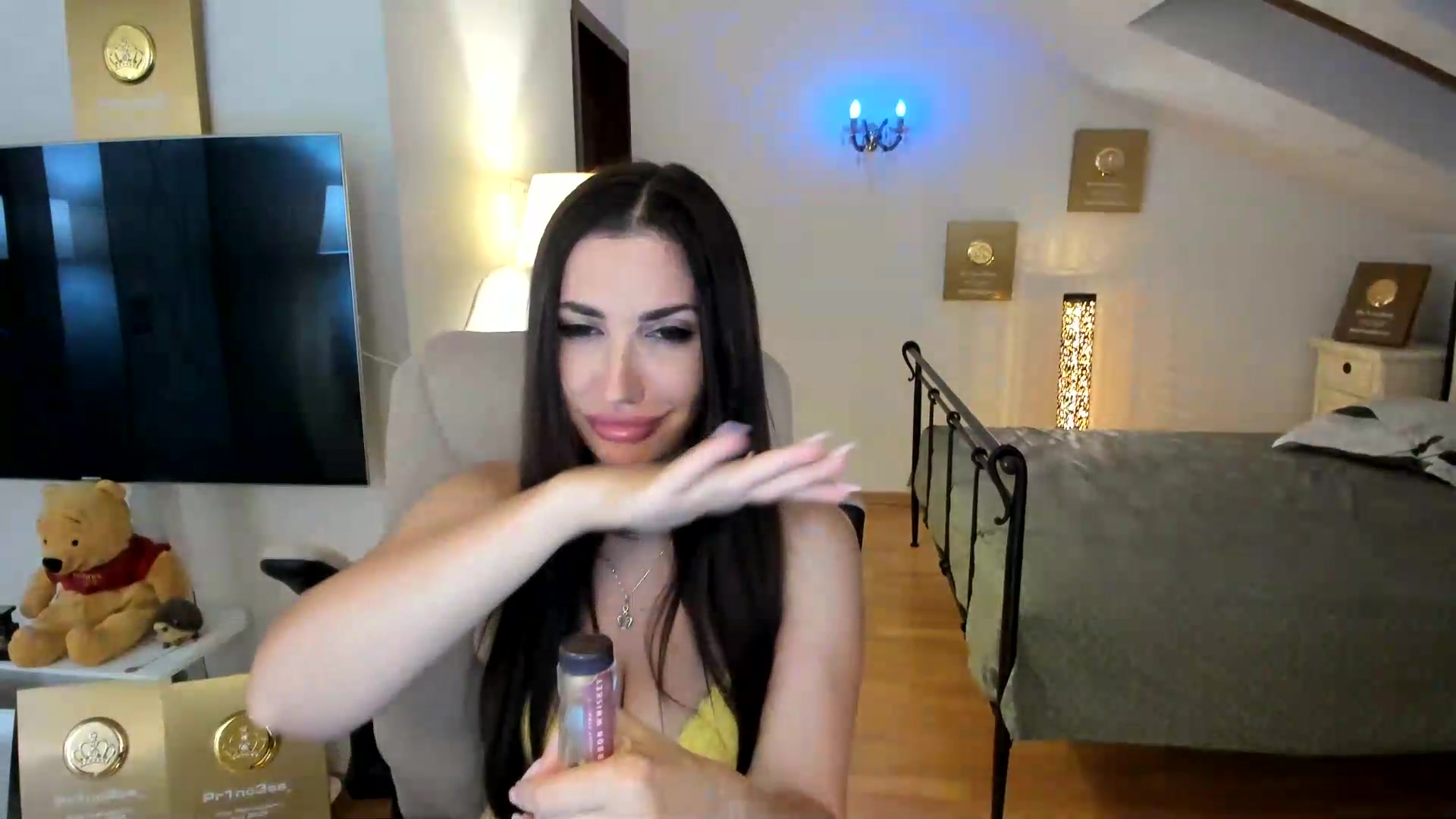 Gallery image thumbnail from Pr1nc3ss_'s myfreecams stream on, 08/28/2026, 07:40 image 18 of 20