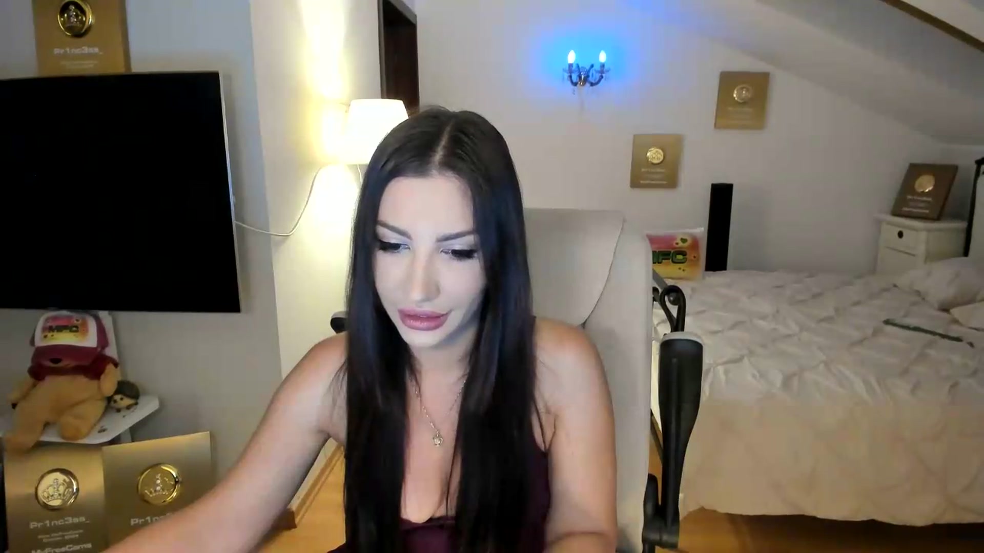 Gallery image thumbnail from Pr1nc3ss_'s myfreecams stream on, 09/05/2026, 07:59 image 2 of 20
