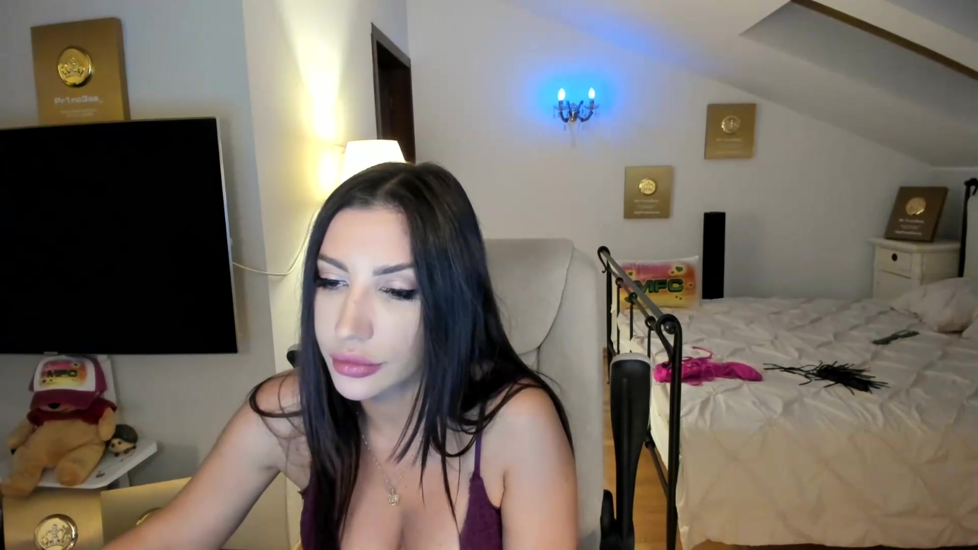 Gallery image thumbnail from Pr1nc3ss_'s myfreecams stream on, 09/05/2026, 07:59 image 15 of 20
