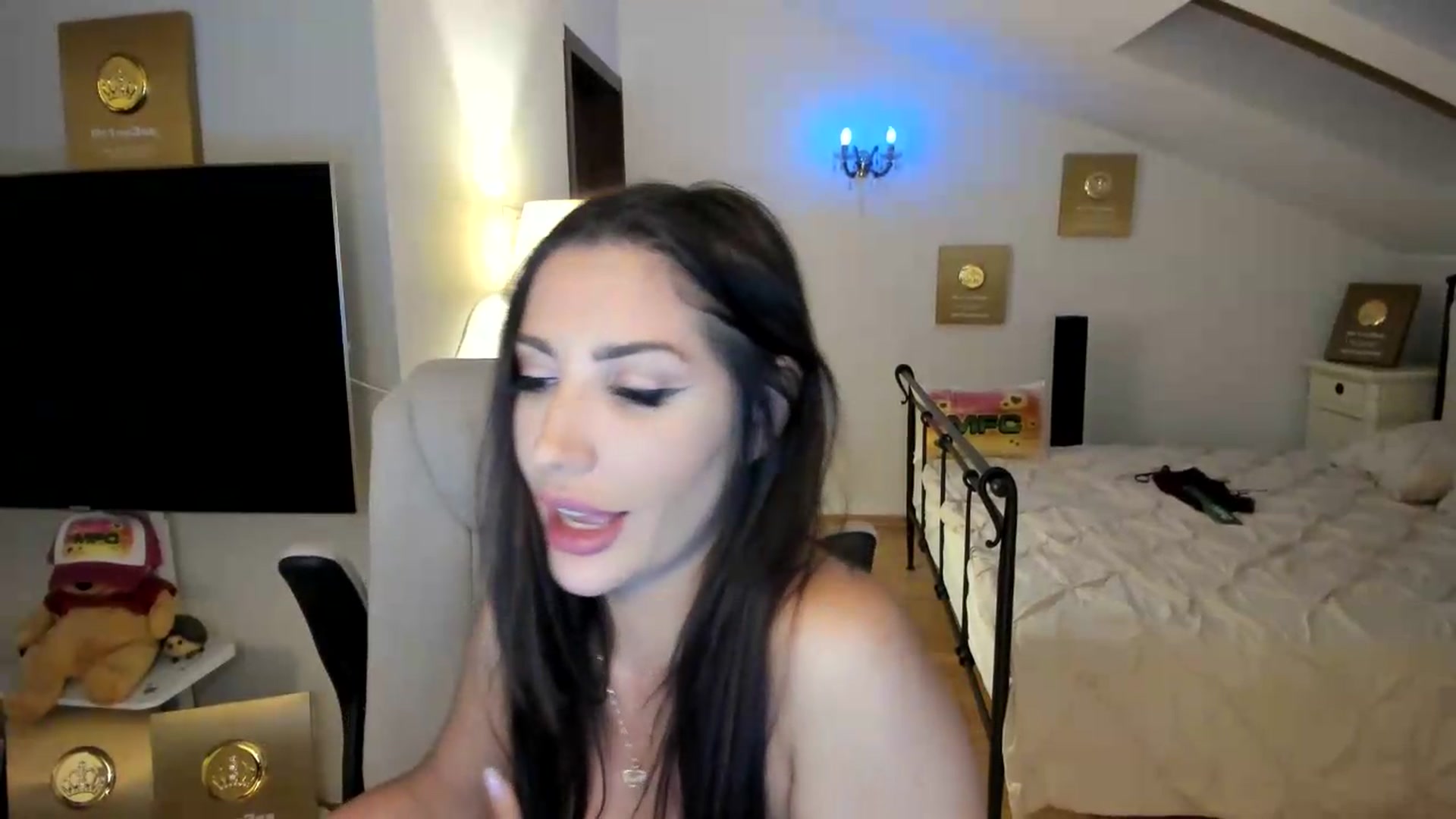 Gallery image thumbnail from Pr1nc3ss_'s myfreecams stream on, 09/05/2026, 08:31 image 2 of 20