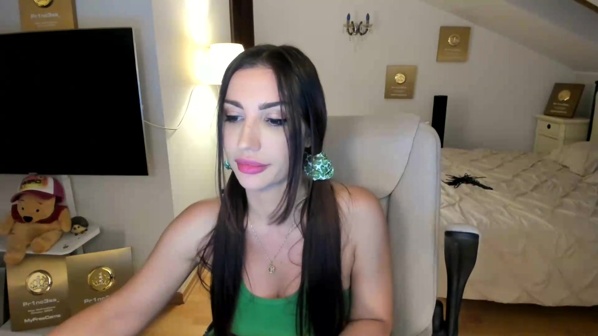 Gallery image thumbnail from Pr1nc3ss_'s myfreecams stream on, 09/06/2026, 08:55 image 13 of 20