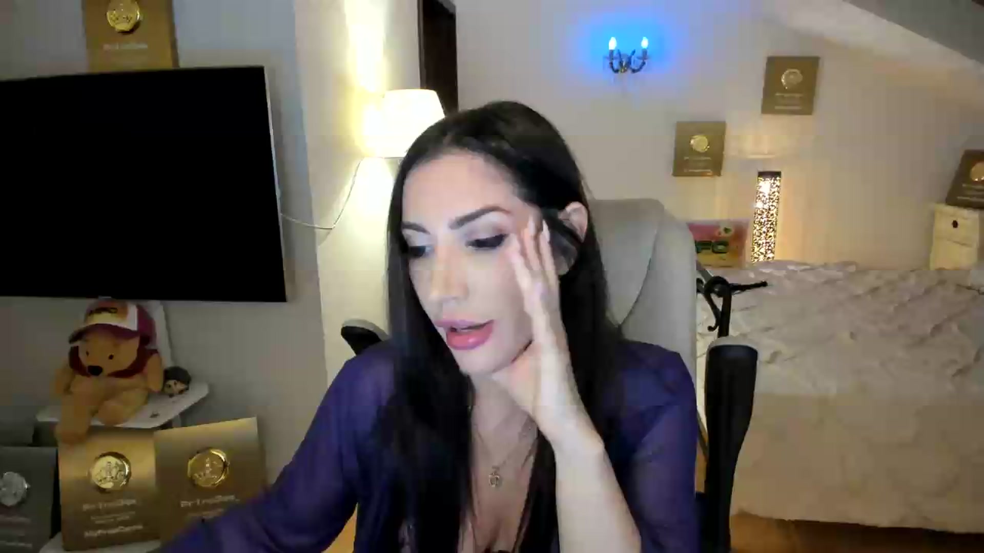 Gallery image thumbnail from Pr1nc3ss_'s myfreecams stream on, 09/08/2026, 09:18 image 1 of 20