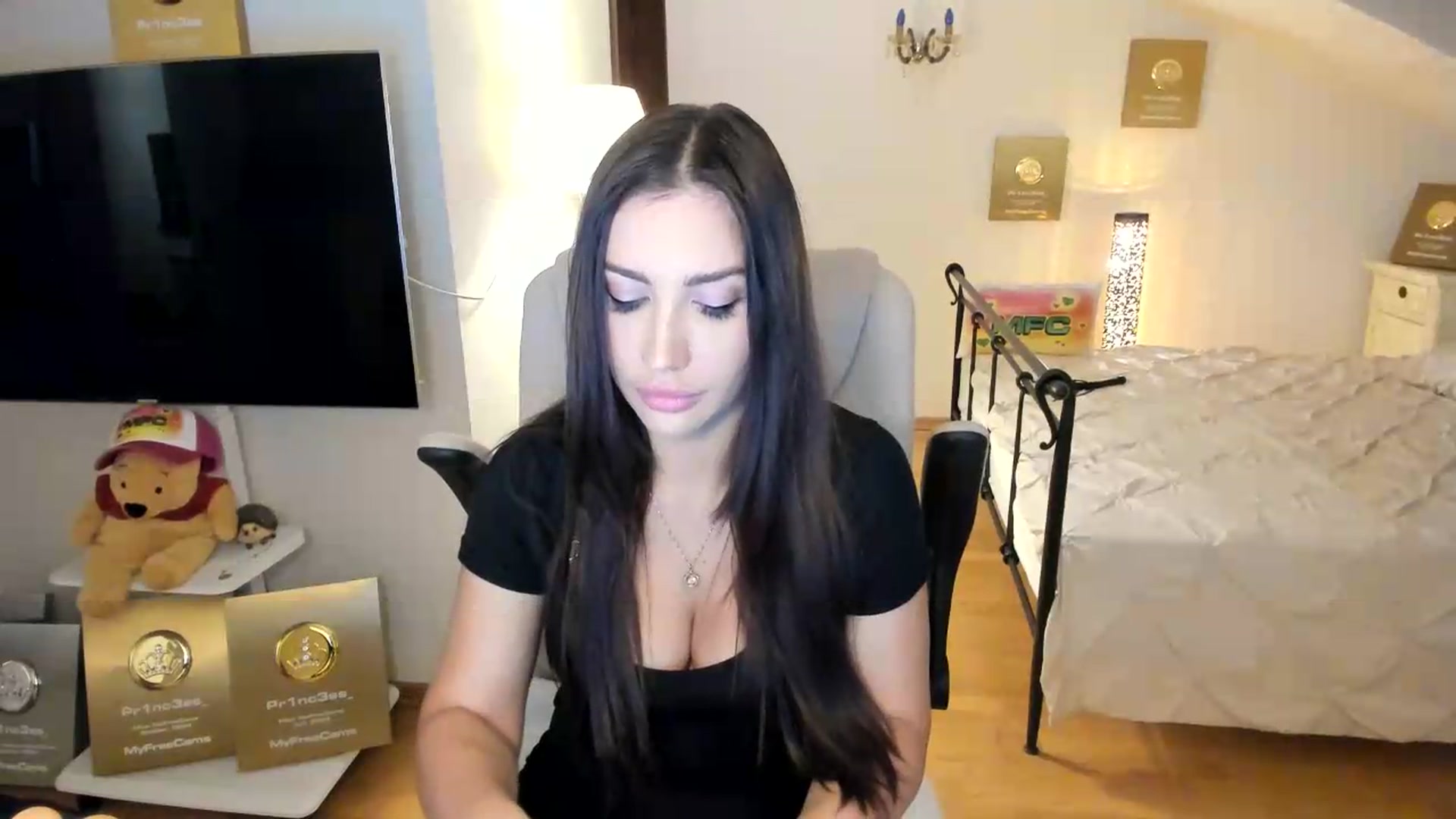 Gallery image thumbnail from Pr1nc3ss_'s myfreecams stream on, 09/09/2026, 06:23 image 7 of 20