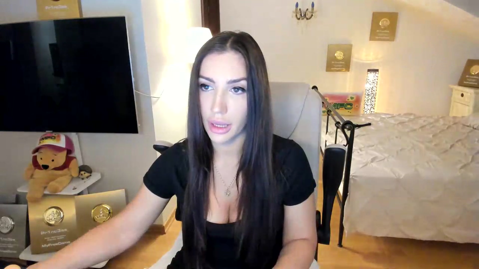 Gallery image thumbnail from Pr1nc3ss_'s myfreecams stream on, 09/09/2026, 06:23 image 10 of 20