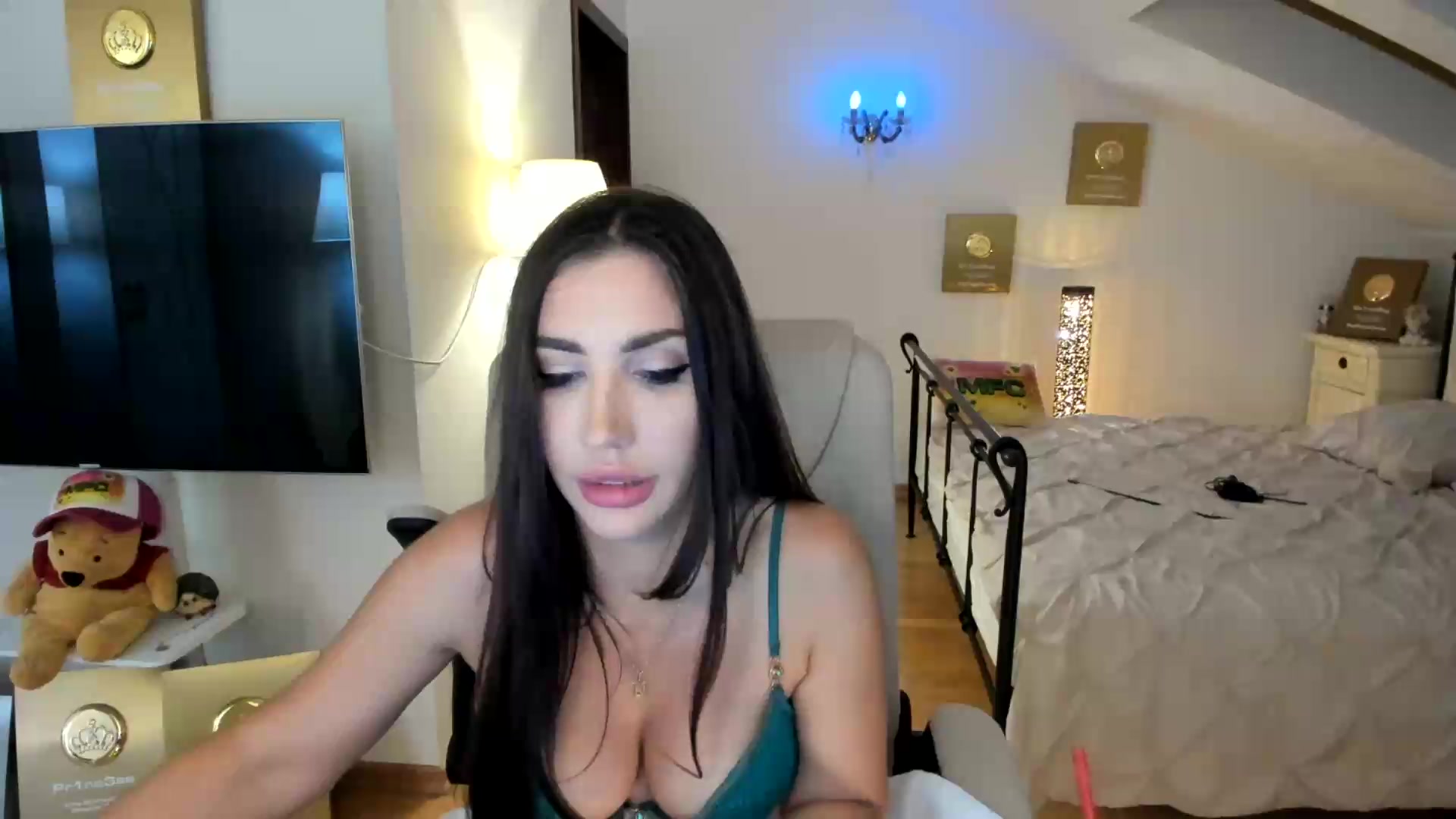 Gallery image thumbnail from Pr1nc3ss_'s myfreecams stream on, 09/13/2026, 07:29 image 17 of 20
