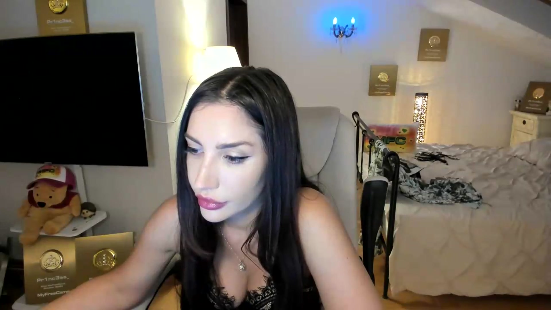 Gallery image thumbnail from Pr1nc3ss_'s myfreecams stream on, 09/14/2026, 05:02 image 6 of 20