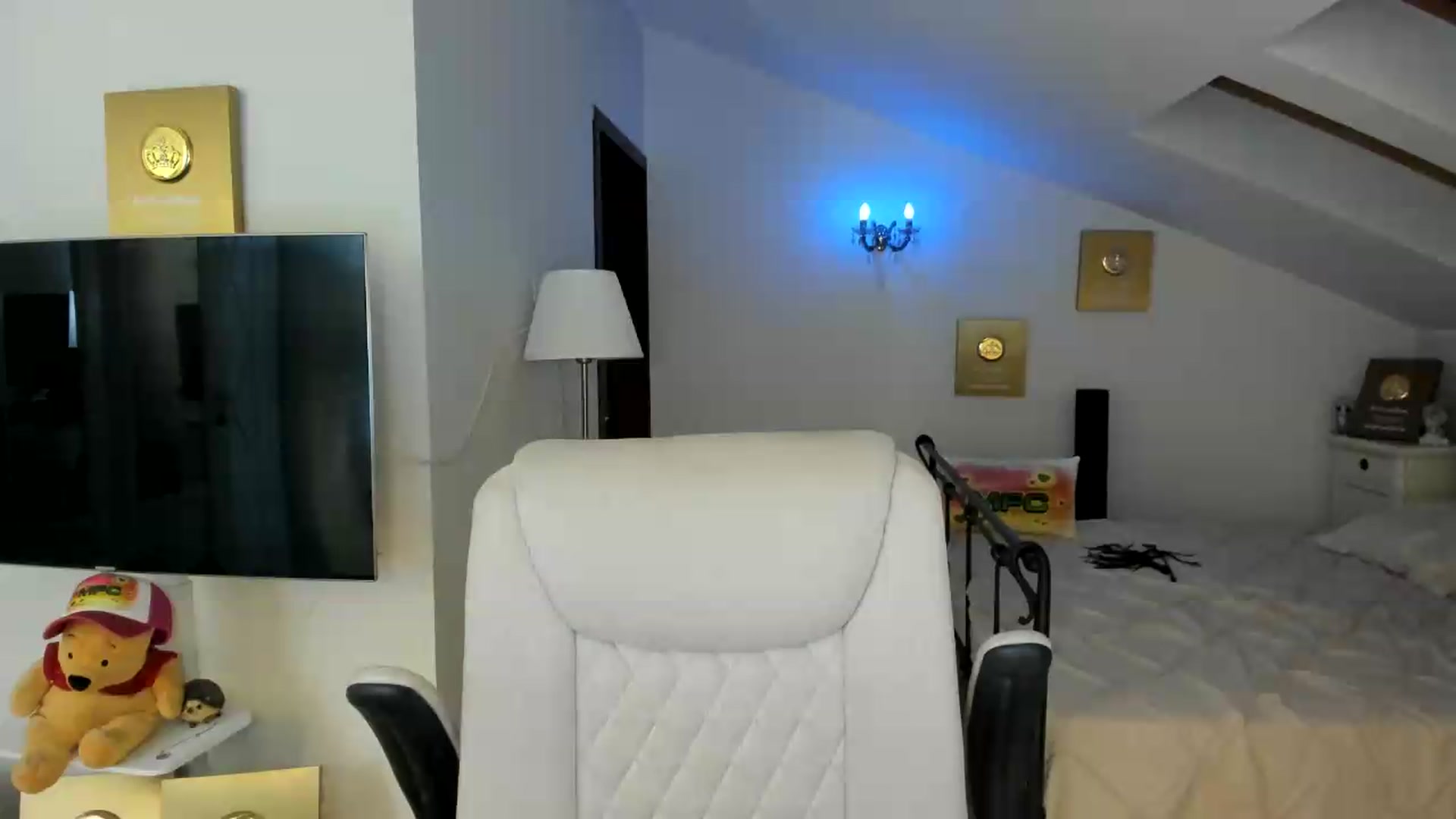 Gallery image thumbnail from Pr1nc3ss_'s myfreecams stream on, 09/15/2026, 05:10 image 15 of 20