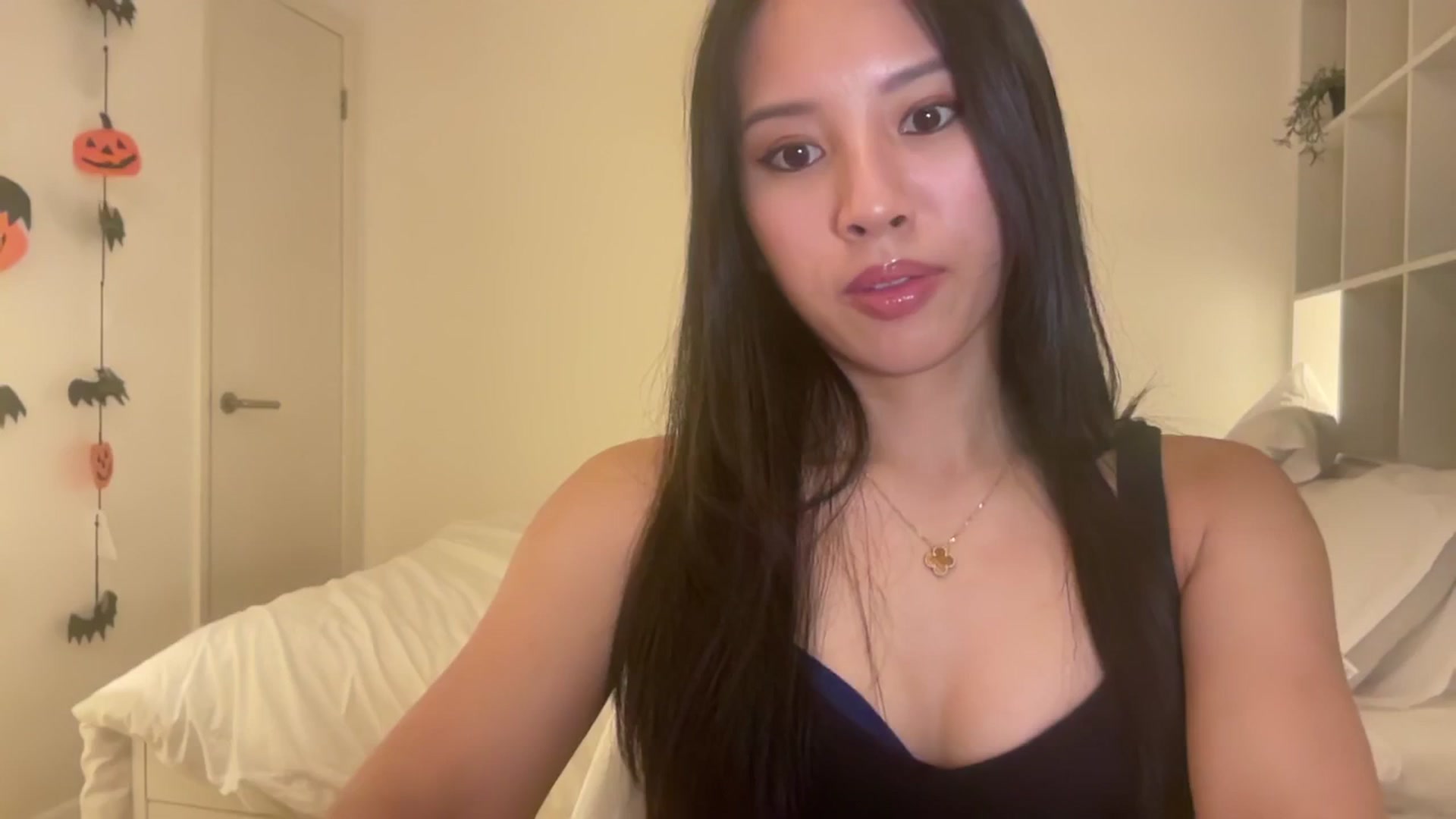 Gallery image thumbnail from Pr1ncesa's myfreecams stream on, 10/27/2025, 23:16 image 8 of 20