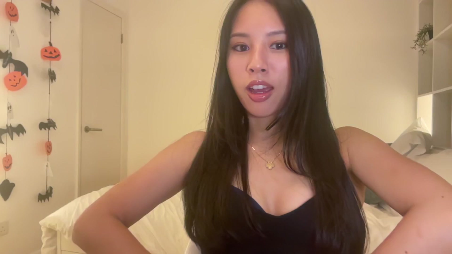 Gallery image thumbnail from Pr1ncesa's myfreecams stream on, 10/27/2025, 23:16 image 7 of 20