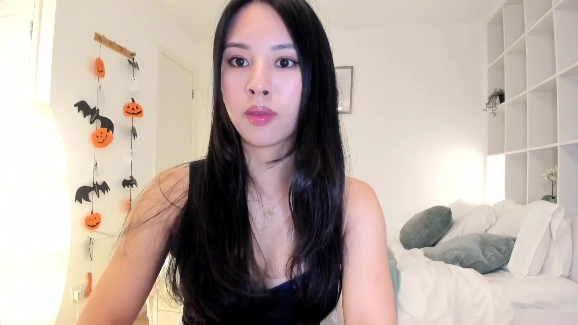 Gallery image thumbnail from Pr1ncesa's myfreecams stream on, 10/31/2025, 06:27 image 8 of 20