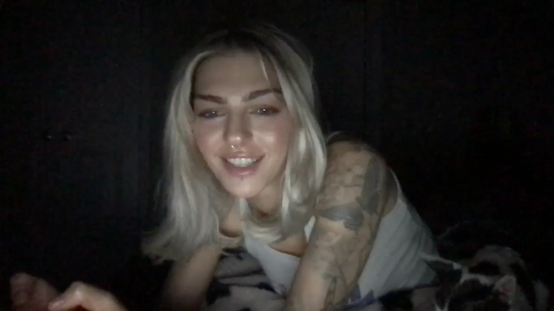 Gallery image thumbnail from PradaAngel_'s myfreecams stream on, 10/29/2025, 22:32 image 19 of 20