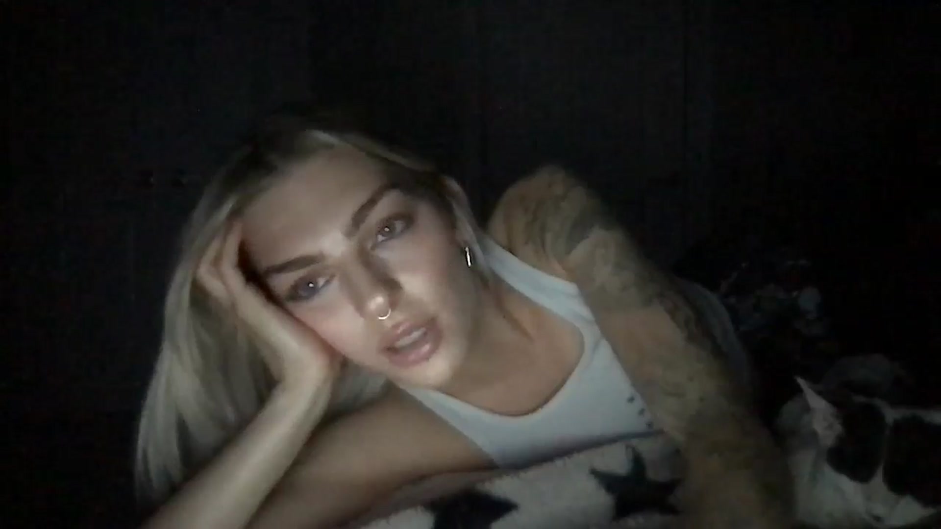 Gallery image thumbnail from PradaAngel_'s myfreecams stream on, 10/29/2025, 22:32 image 18 of 20
