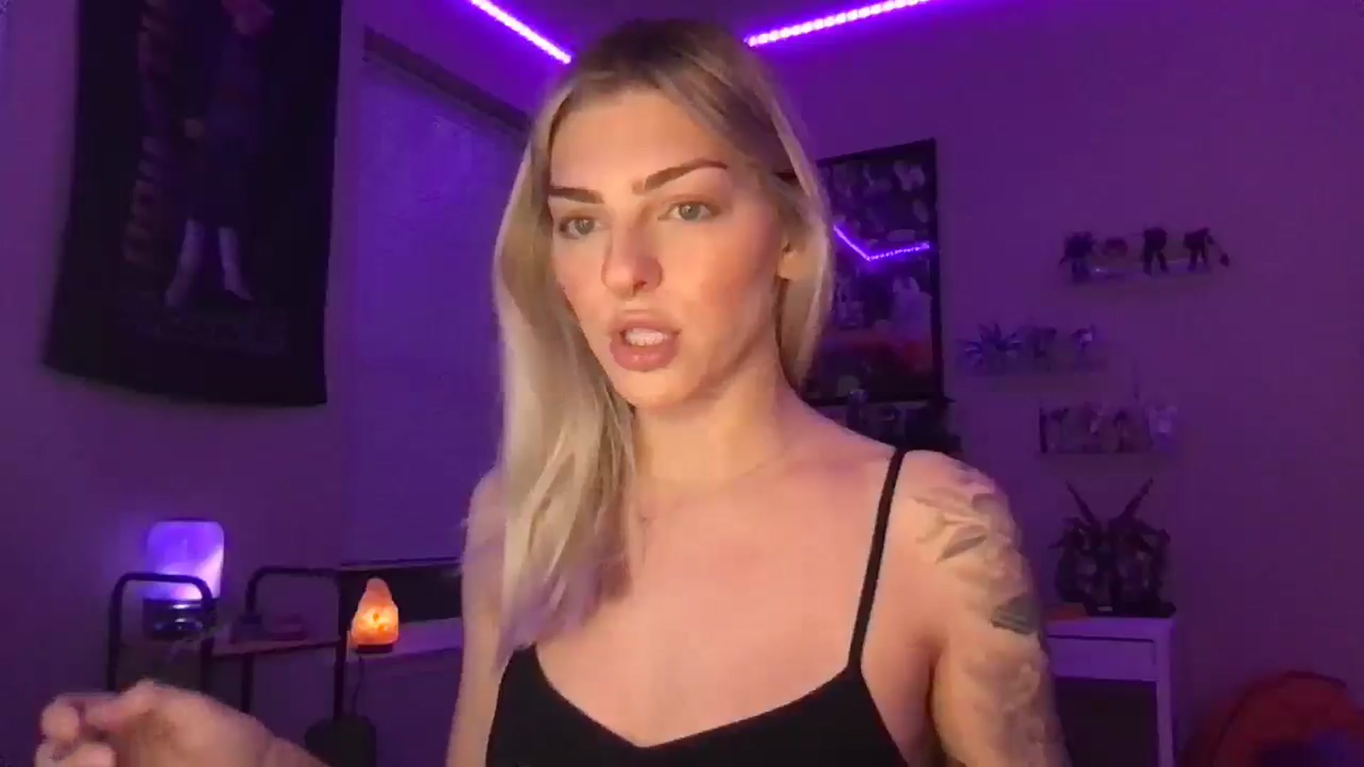 Gallery image thumbnail from PradaAngel_'s myfreecams stream on, 03/14/2026, 23:47 image 10 of 20