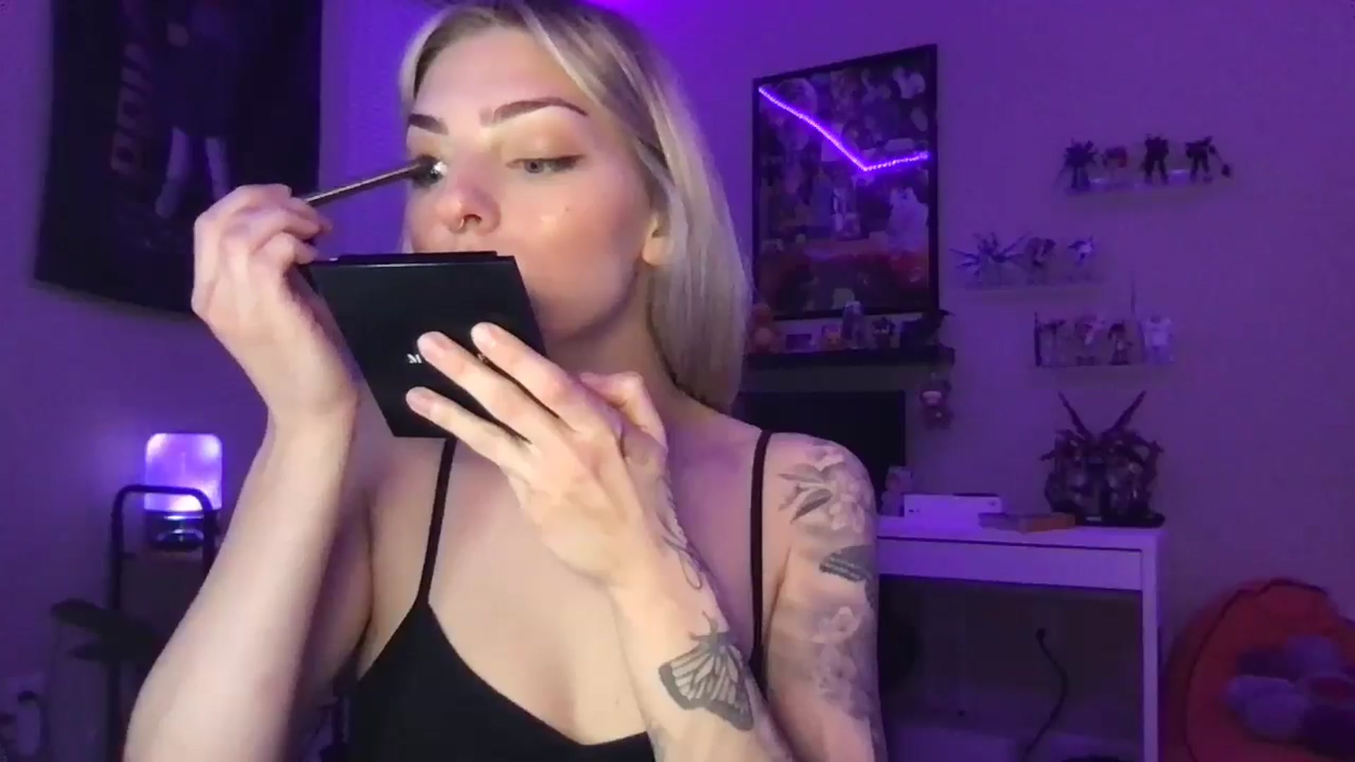 Gallery image thumbnail from PradaAngel_'s myfreecams stream on, 03/14/2026, 23:47 image 12 of 20