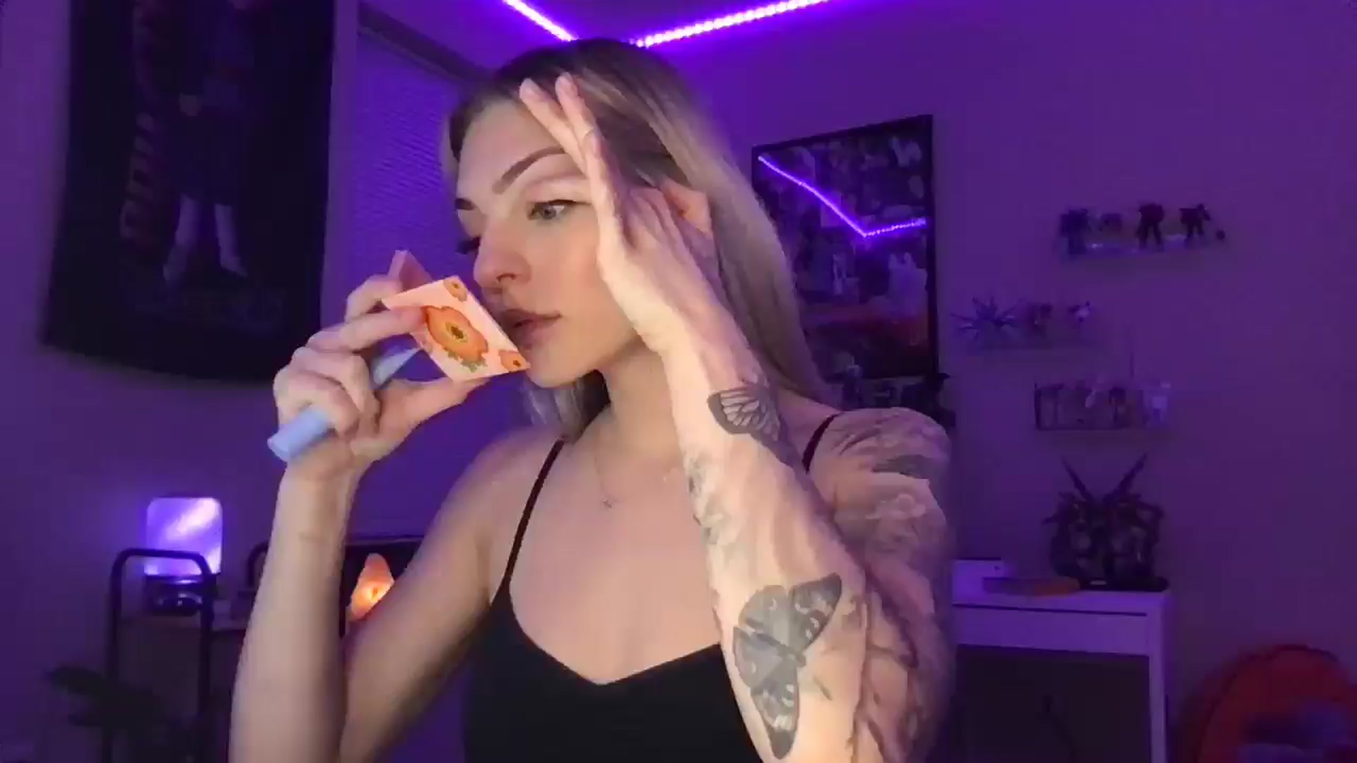 Gallery image thumbnail from PradaAngel_'s myfreecams stream on, 03/14/2026, 23:47 image 18 of 20