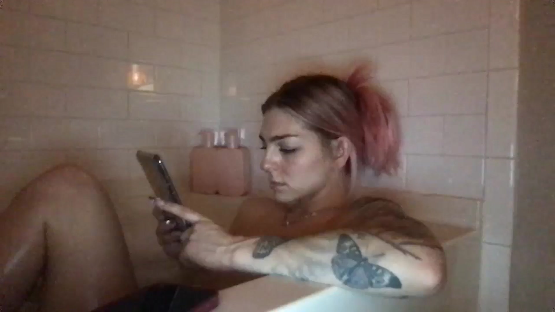 Gallery image thumbnail from PradaAngel_'s myfreecams stream on, 03/29/2026, 23:45 image 13 of 20