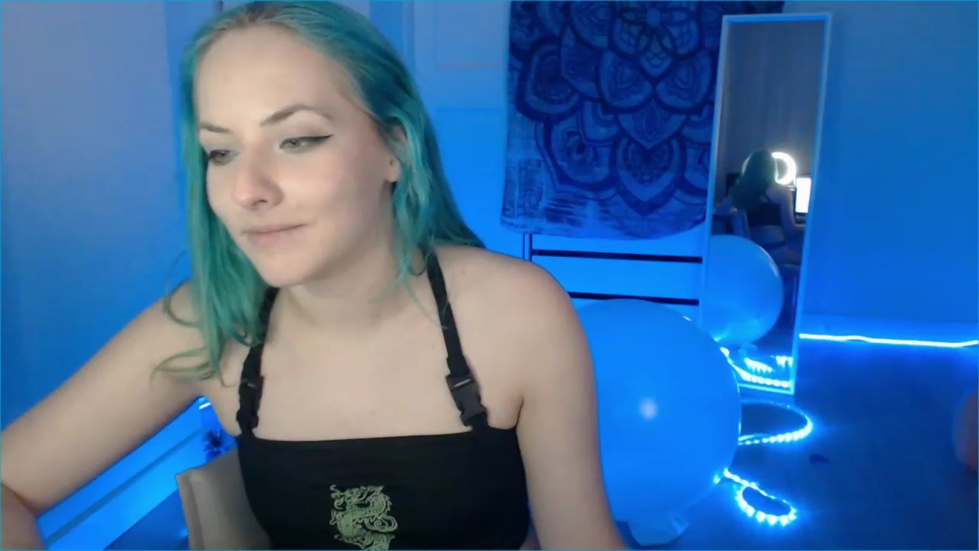 Gallery image thumbnail from Pray_4Ukraine's myfreecams stream on, 11/14/2022, 22:51 image 10 of 20