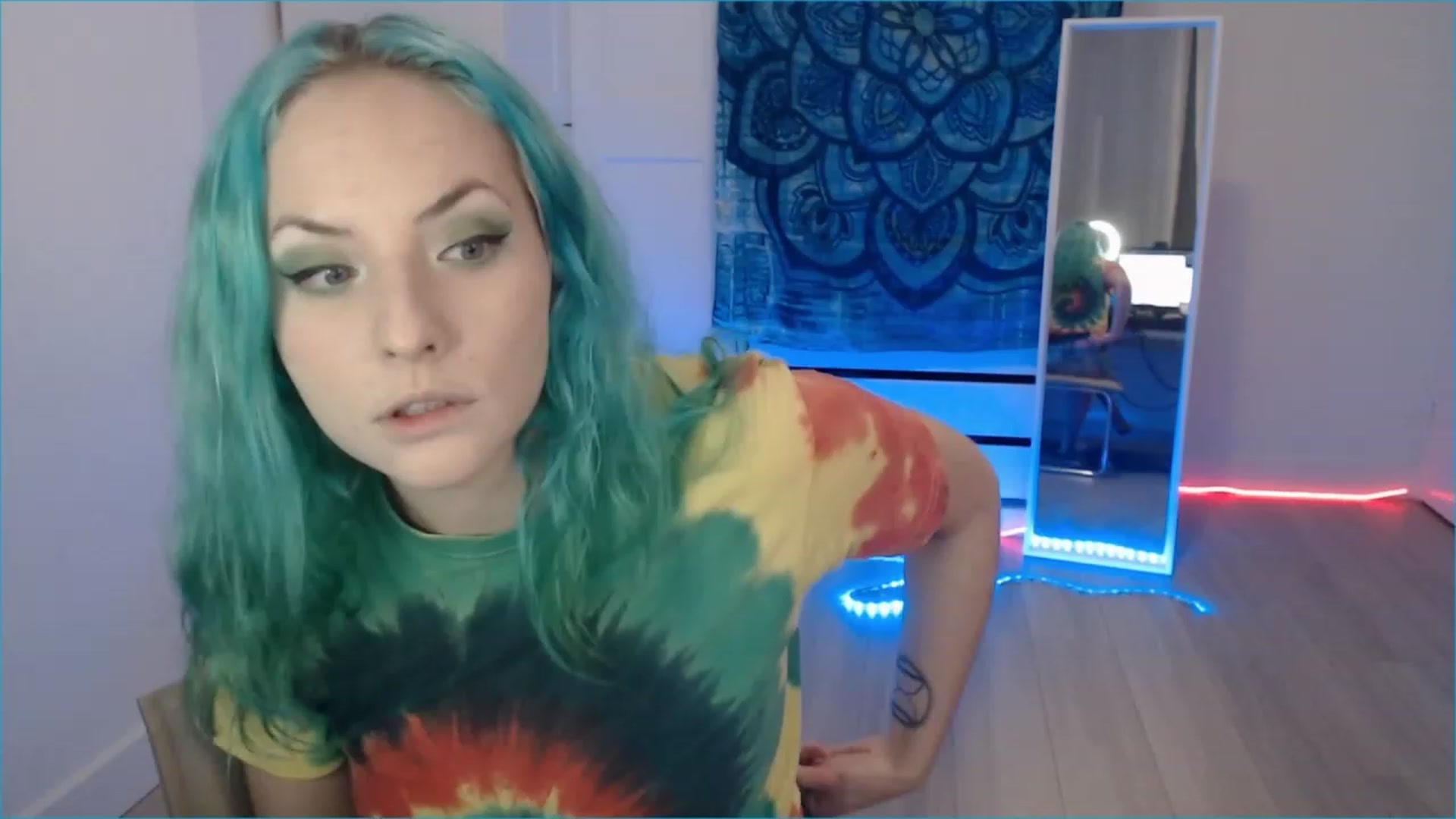 Gallery image thumbnail from Pray_4Ukraine's myfreecams stream on, 11/15/2022, 21:52 image 1 of 20