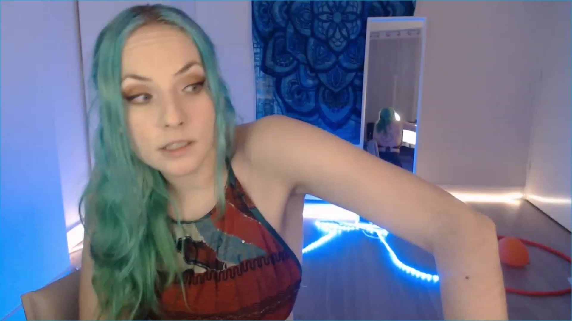 Gallery image thumbnail from Pray_4Ukraine's myfreecams stream on, 11/18/2022, 22:49 image 8 of 20