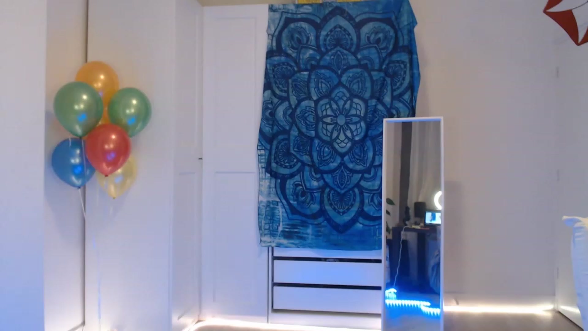 Gallery image thumbnail from Pray_4Ukraine's myfreecams stream on, 11/21/2022, 22:33 image 20 of 20