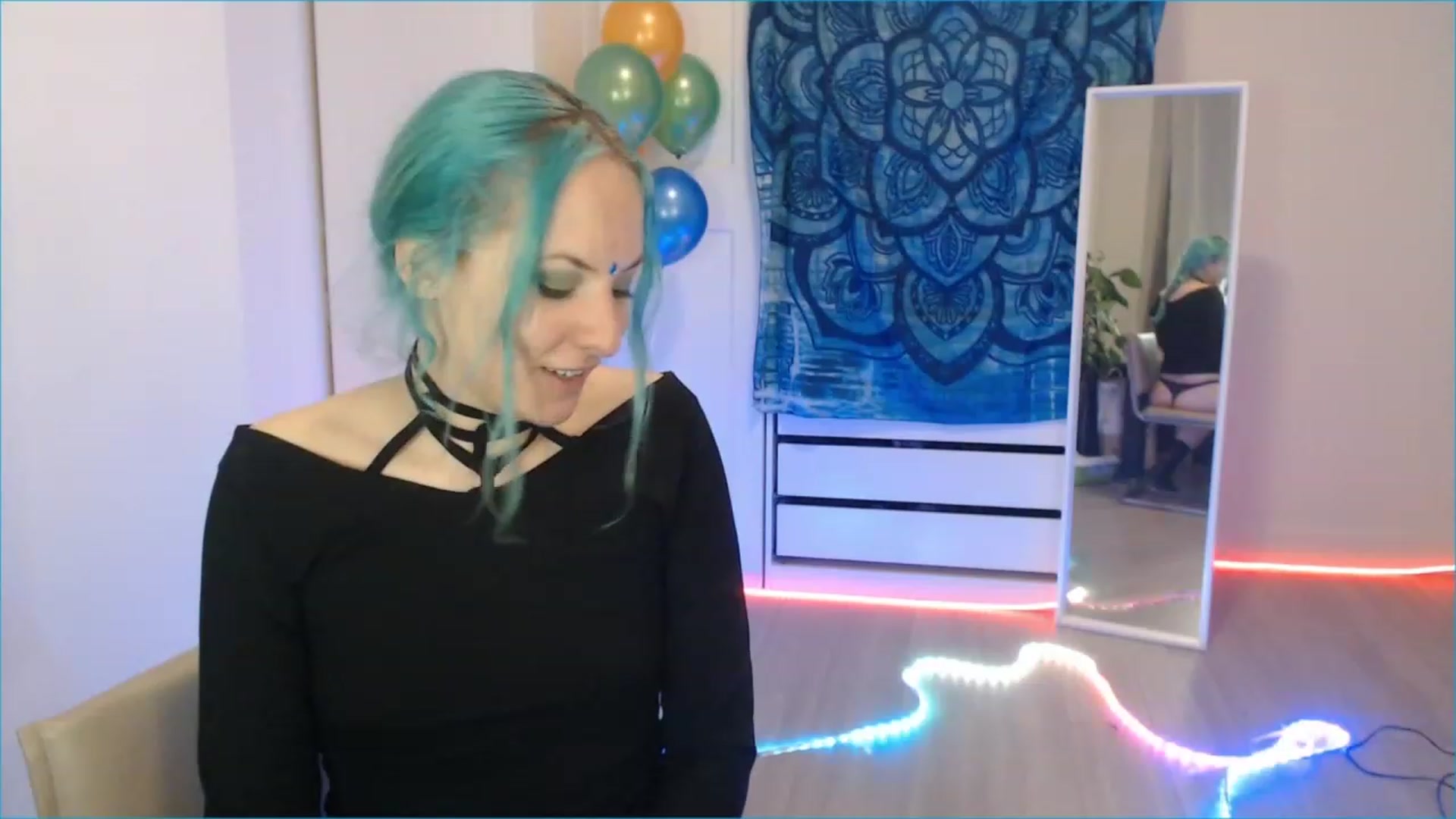 Gallery image thumbnail from Pray_4Ukraine's myfreecams stream on, 11/23/2022, 22:37 image 12 of 20