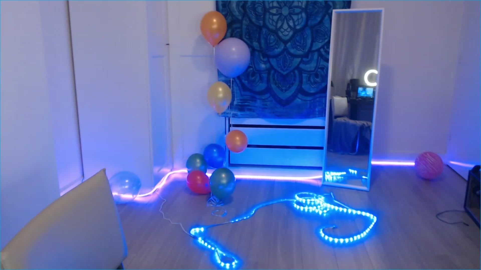 Gallery image thumbnail from Pray_4Ukraine's myfreecams stream on, 11/26/2022, 23:17 image 4 of 20
