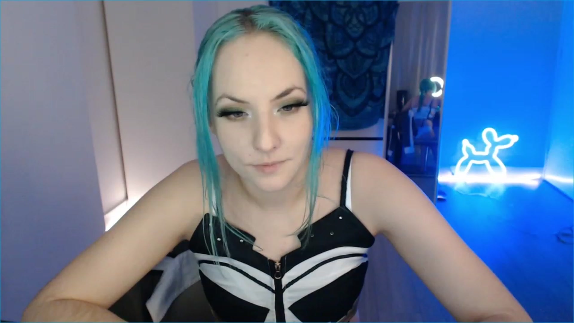 Gallery image thumbnail from Pray_4Ukraine's myfreecams stream on, 03/04/2023, 21:27 image 7 of 20
