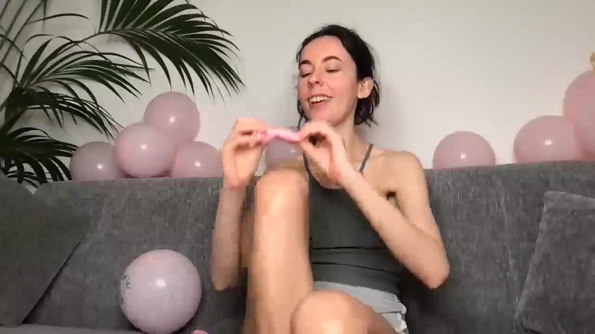 Gallery image thumbnail from PreBdayMonth's myfreecams stream on, 06/21/2026, 22:25 image 15 of 20