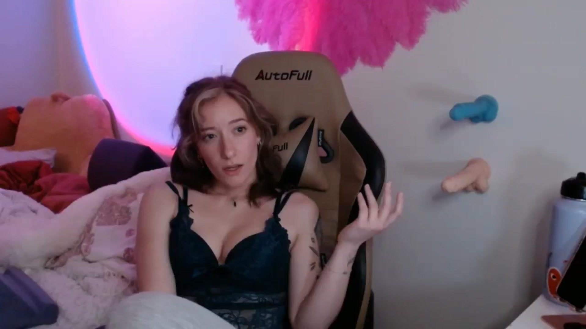 Gallery image thumbnail from PreciousGemma's myfreecams stream on, 04/03/2026, 06:04 image 10 of 20