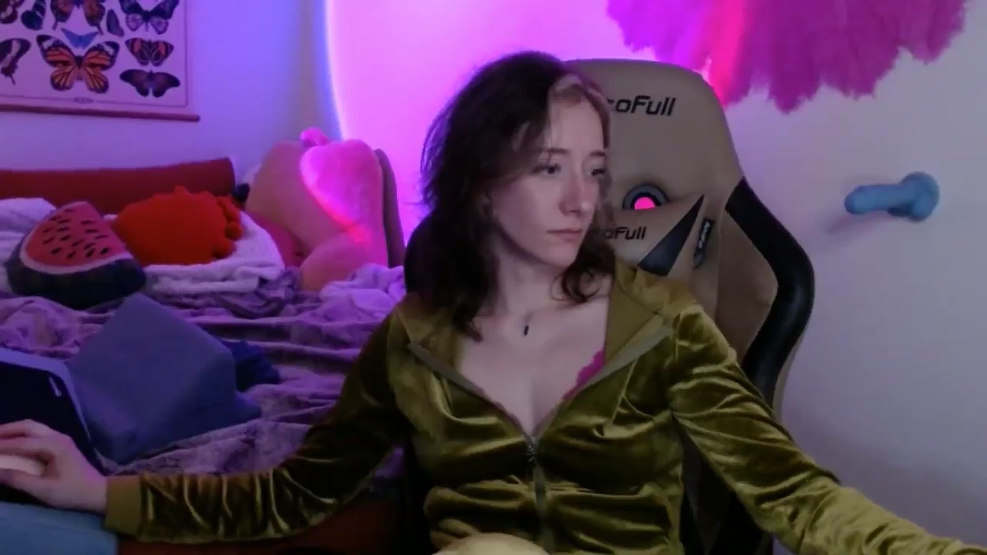 Gallery image thumbnail from PreciousGemma's myfreecams stream on, 04/10/2026, 06:00 image 12 of 20